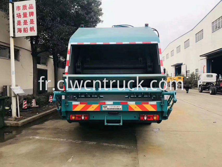 waste collection truck 5